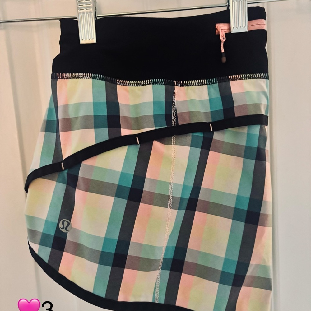 🎀lululemon athletica Pastel Plaid Asymmetrical Shorts🎀